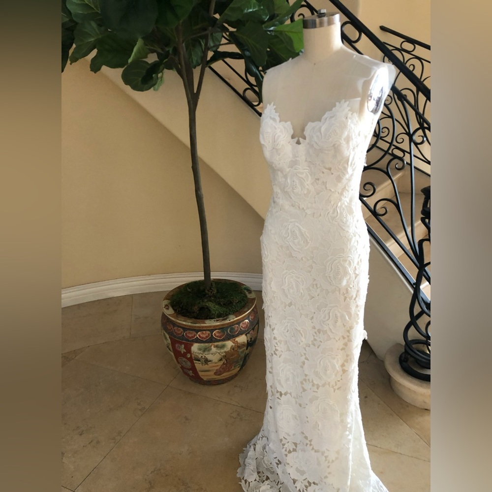 Catherine Dean wedding gown size 4